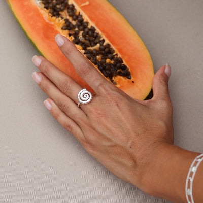 swirl ring